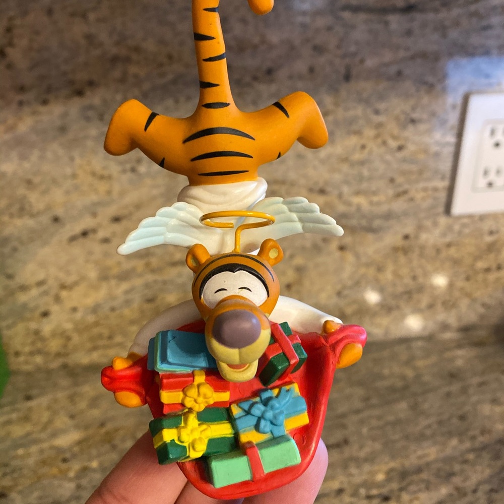 Winnie the Poo and Tigger ORNAMENTS